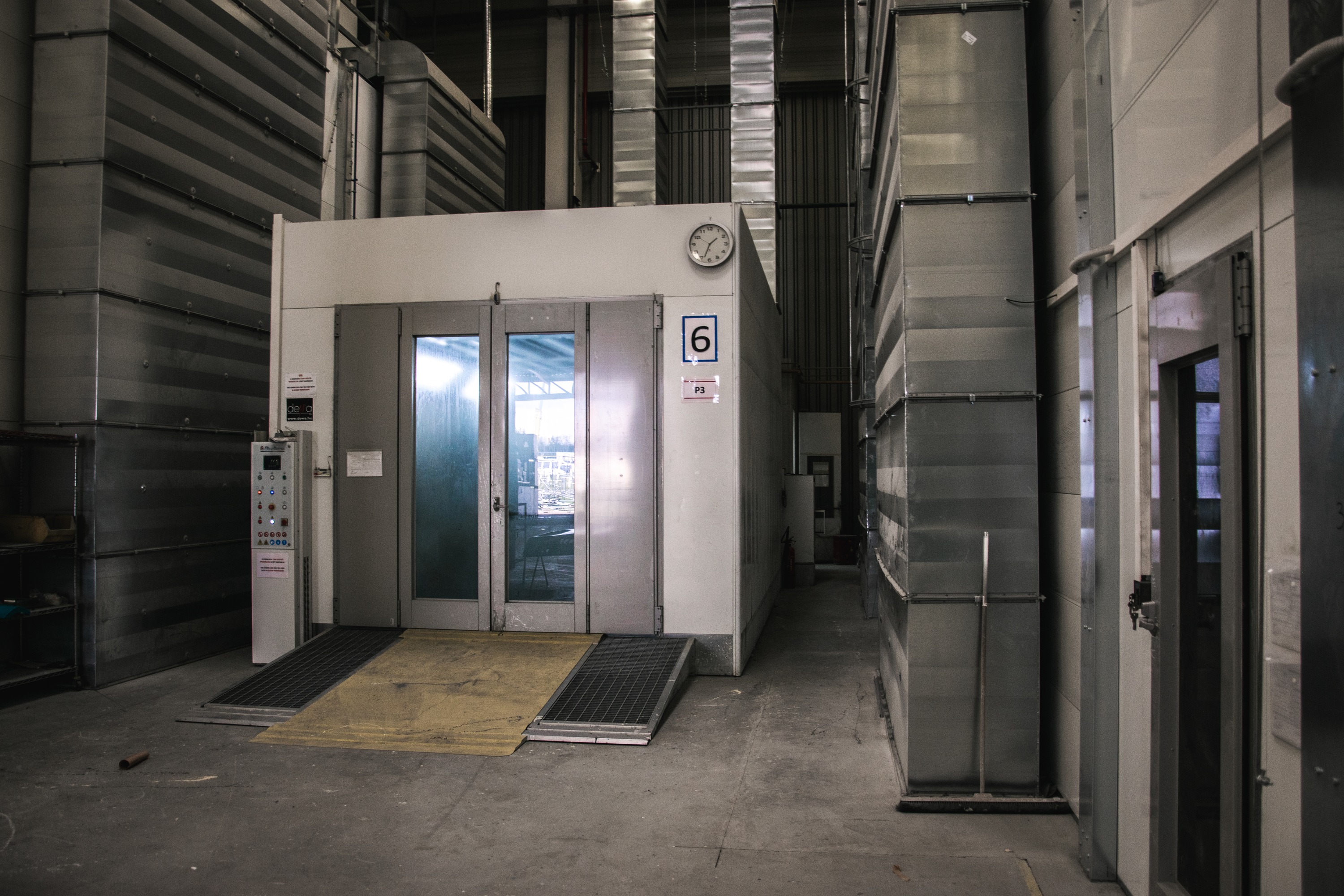 Blowtherm fényezőfülkék Európa legnagyobb e-busz gyárában