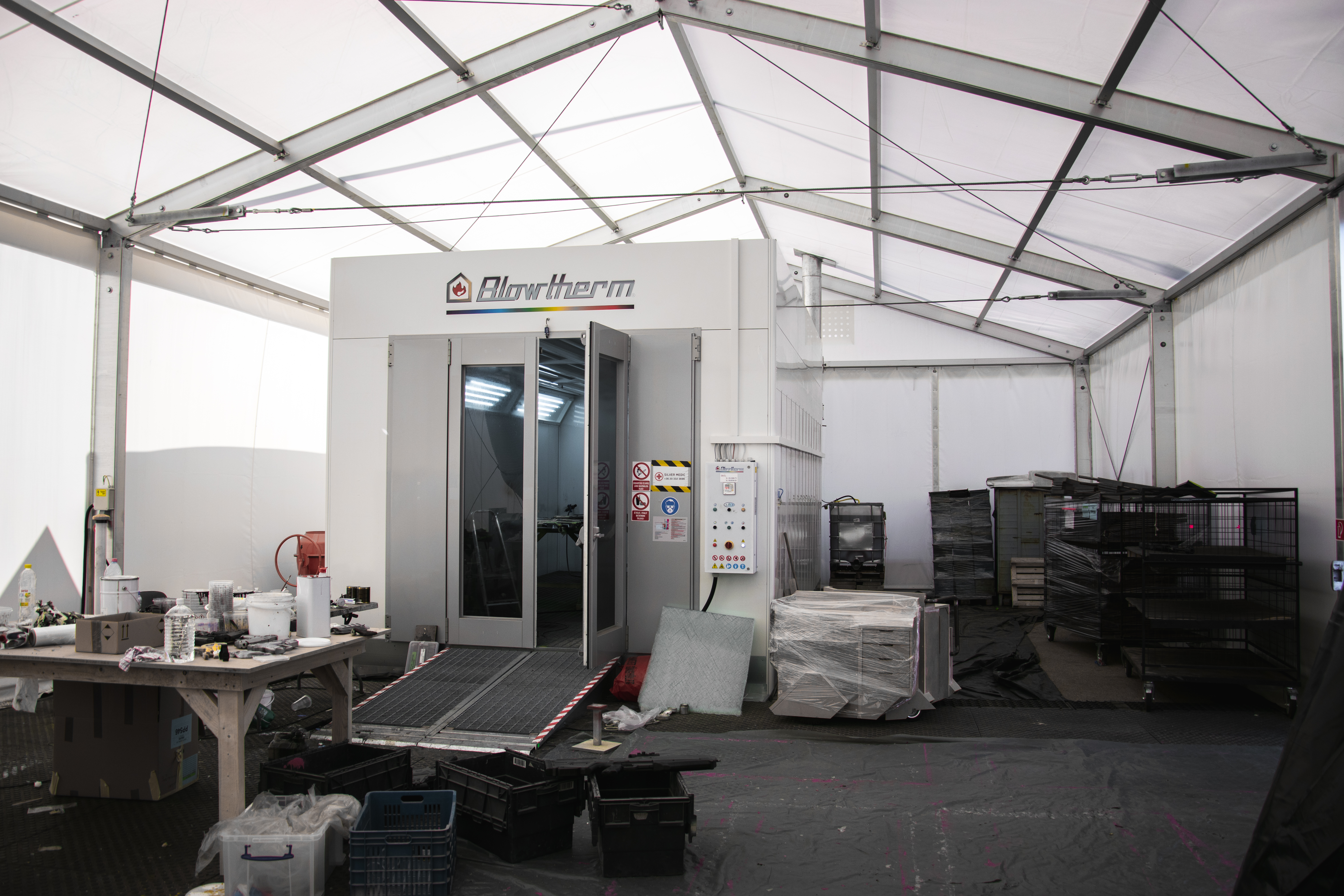 Fényezőfülkék a Korda filmstúdió